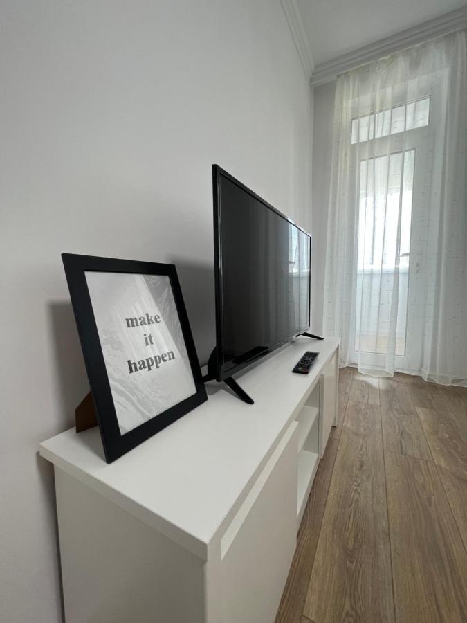 Sunny Apartment Center Suceava Exterior foto
